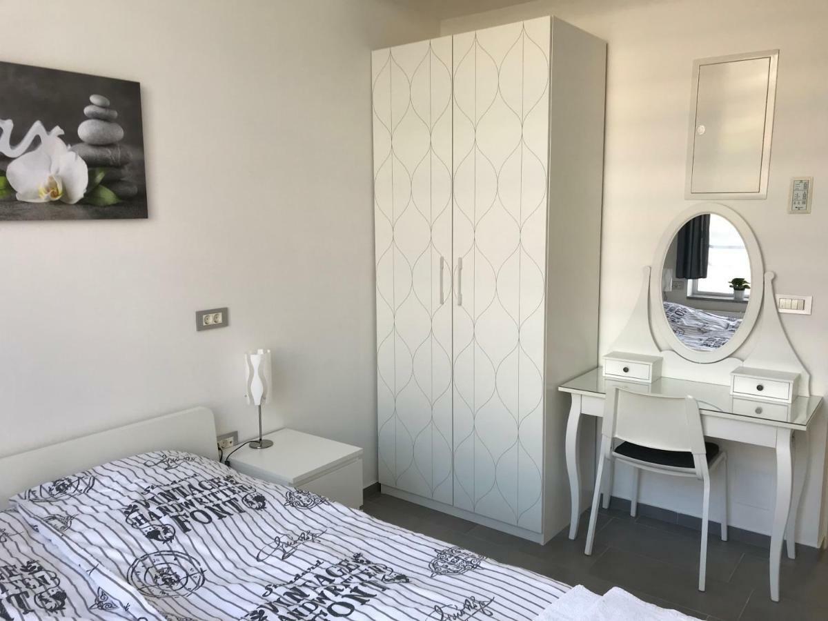Apartamento Viktor Liubliana Exterior foto