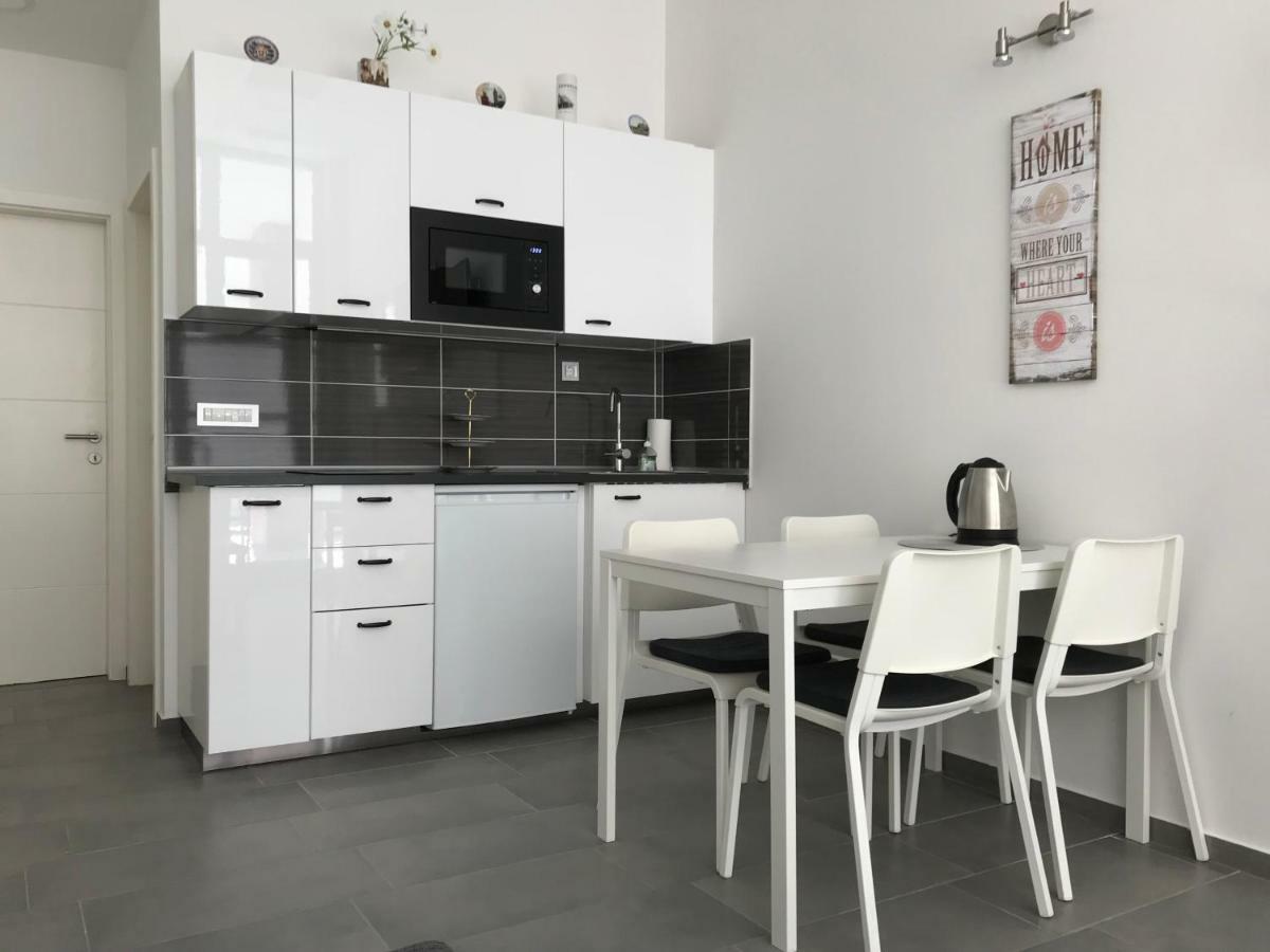 Apartamento Viktor Liubliana Exterior foto