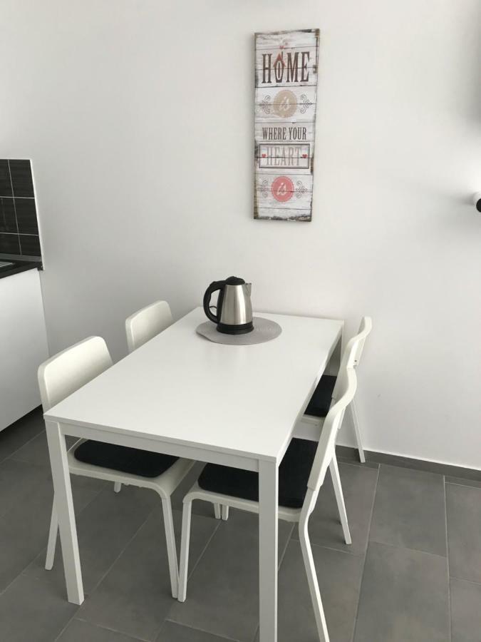 Apartamento Viktor Liubliana Exterior foto